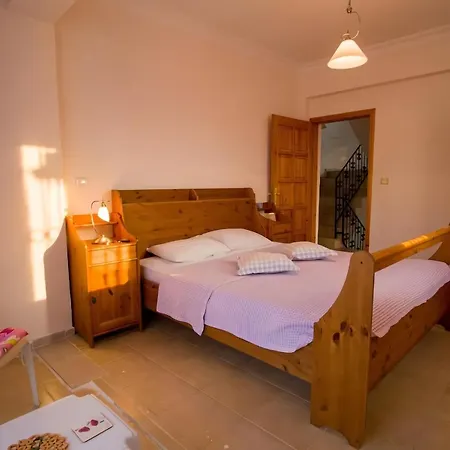 Fethiye White Garden Villa *
