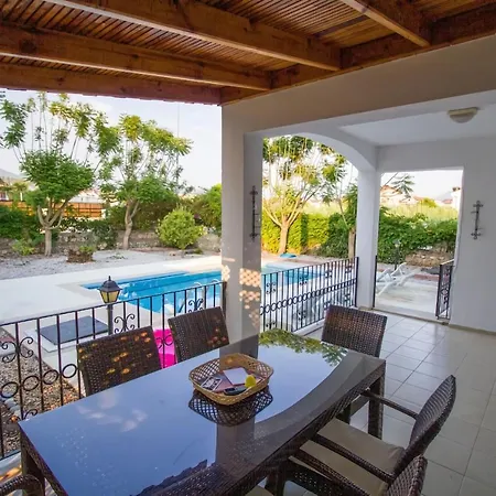 Fethiye White Garden Villa * Fethiye